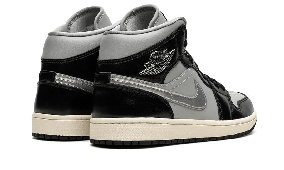 Air Jordan 1 Mid Black Chrome