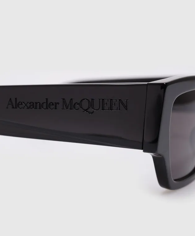 Alexander McQueen Angled logo sunglasses in black