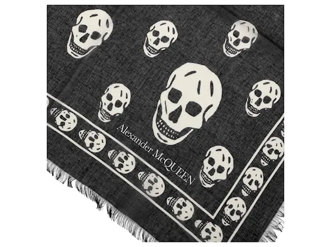 Alexander Mcqueen Bufanda de seda con estampado de calavera Negro 