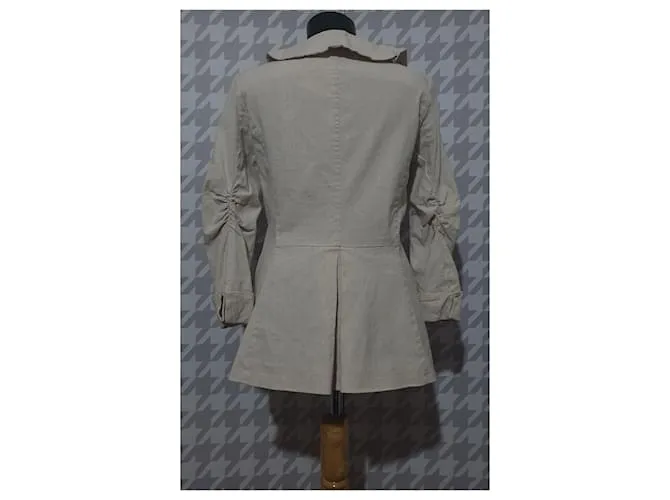 Alice + Olivia Chaquetas Beige 