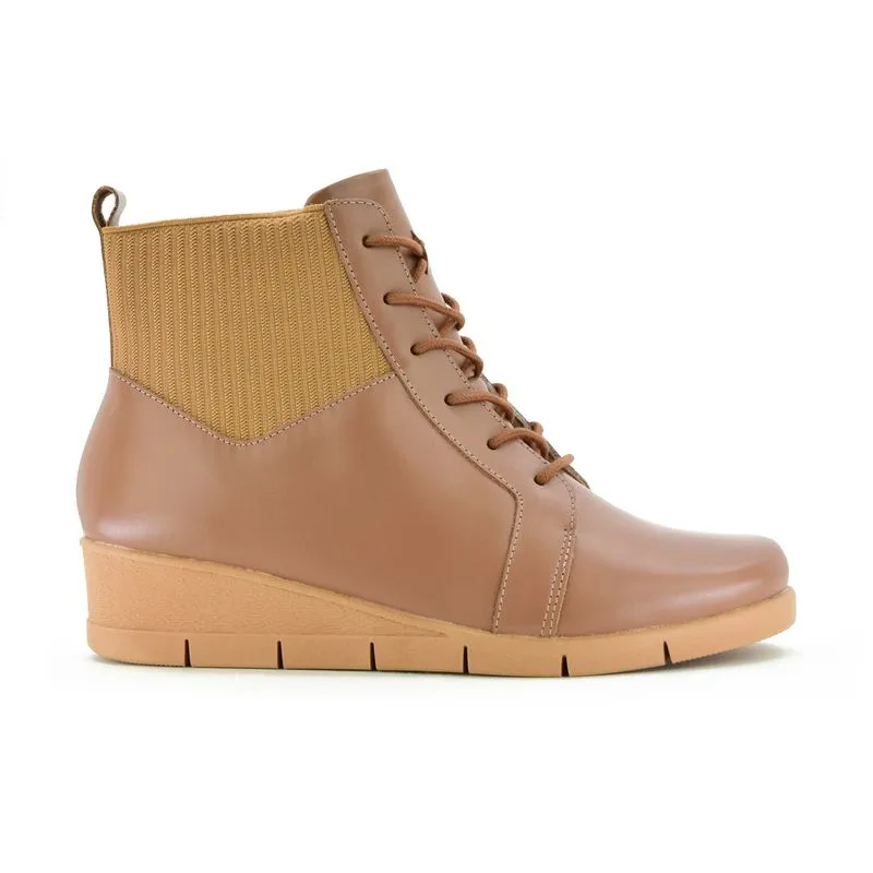 Bota Casual Taco Corrido Usaflex de Cuero Acordonada