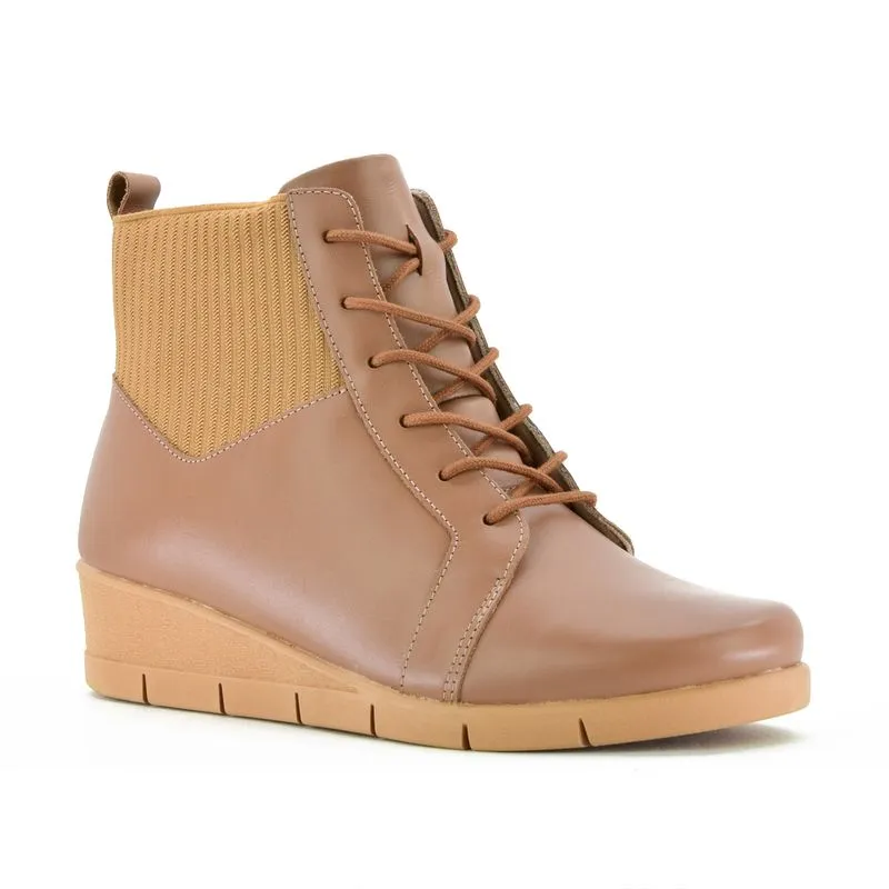 Bota Casual Taco Corrido Usaflex de Cuero Acordonada