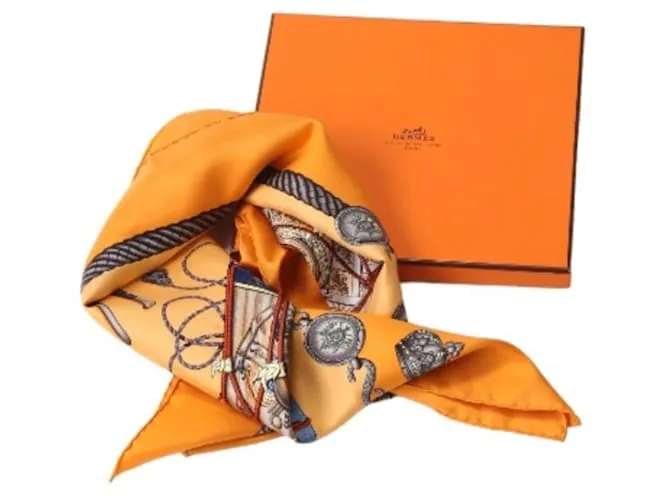 Bufanda de seda naranja Hermès 