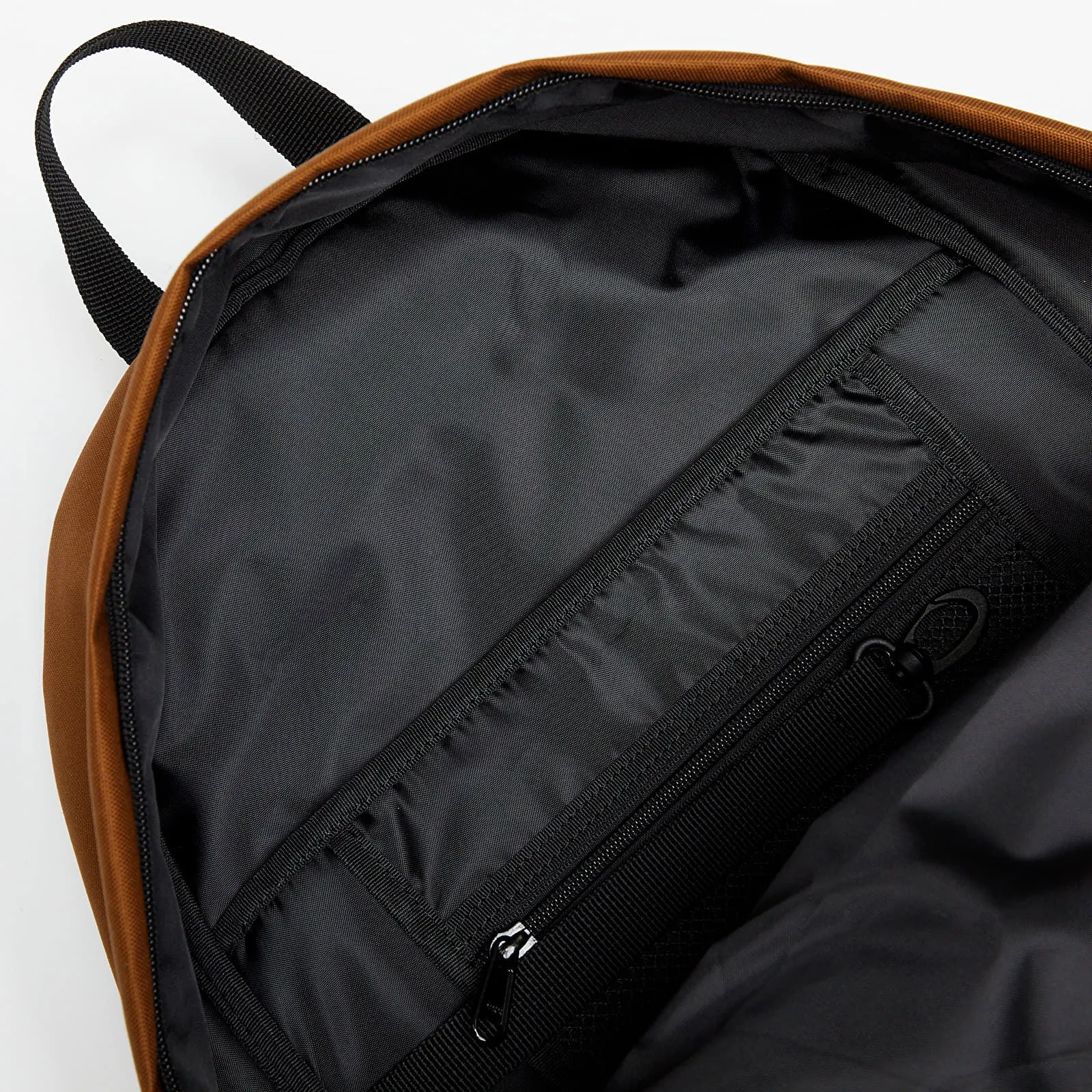 Carhartt WIP Jake Backpack Brown 18,5 l