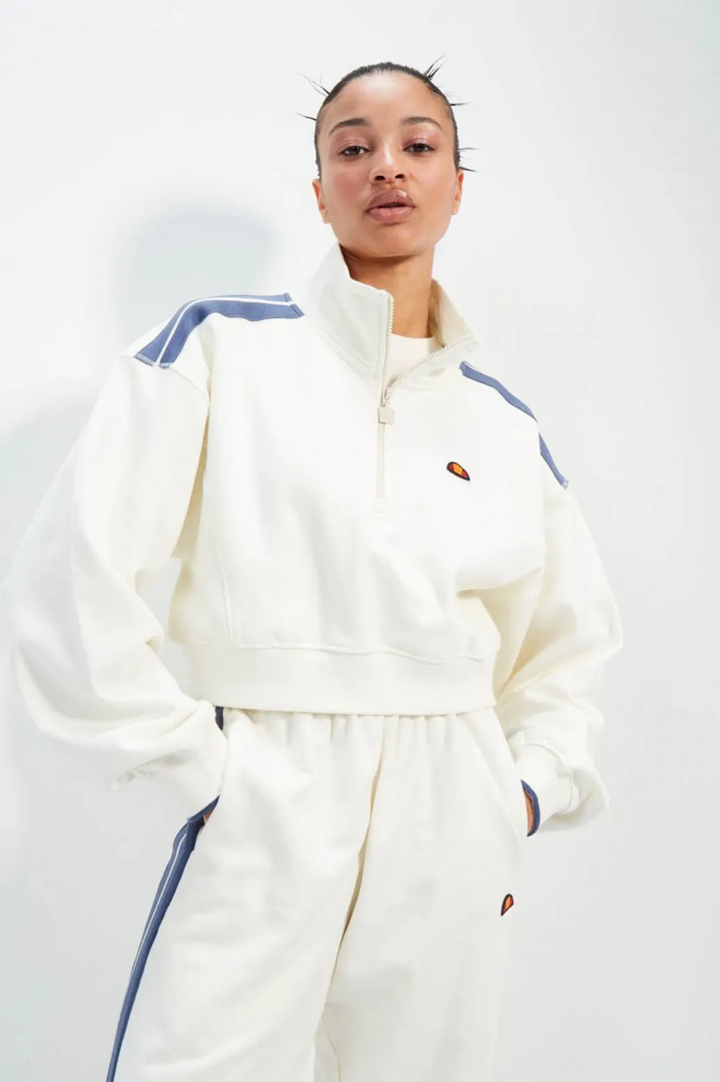 ELLESSE INNA CROP SWEATSHIRT