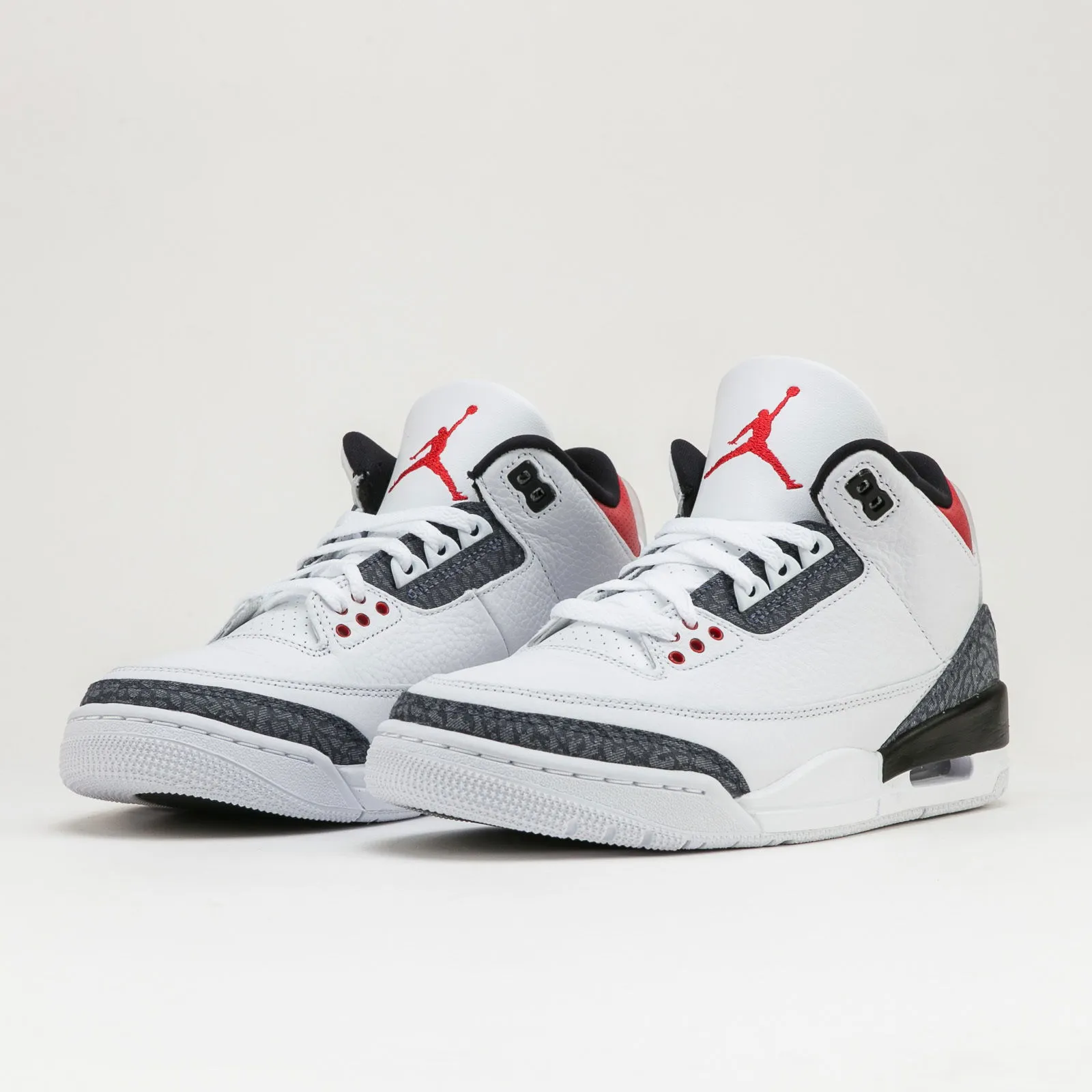 Jordan Air Jordan 3 Retro Denim SE "Fire Red"