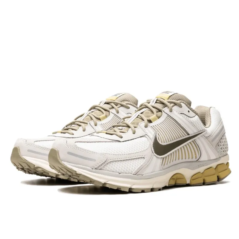 Nike Zoom Vomero 5 Light Bone Medium Olive