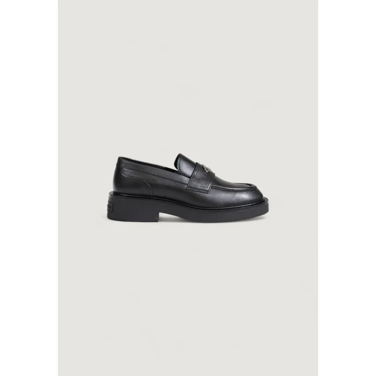 TJW FLAT LOAFER EN0EN02557