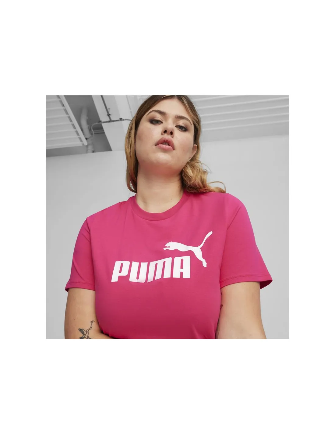 Vestido Puma ESS lim Dress Garnet ose Mujer